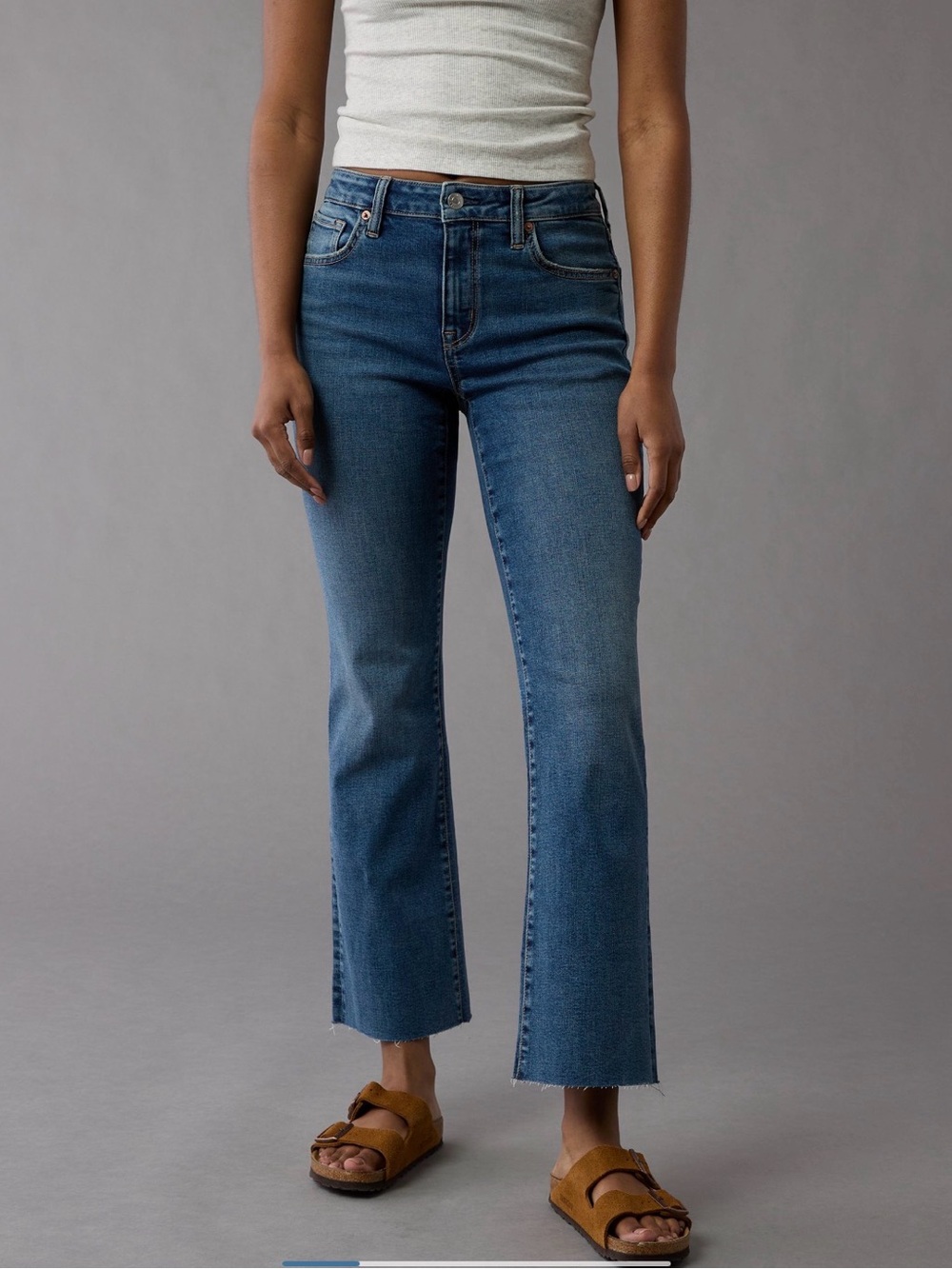American Eagle High-Waisted Kick Bootcut Crop Jeans - Size 4L (fits like a 6)